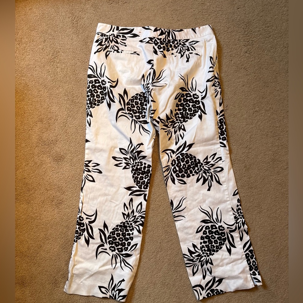 Skirtin Around, New Canaan CT Black & White Pineapple Cotton Blend Ankle Pants - Picture 7 of 10
